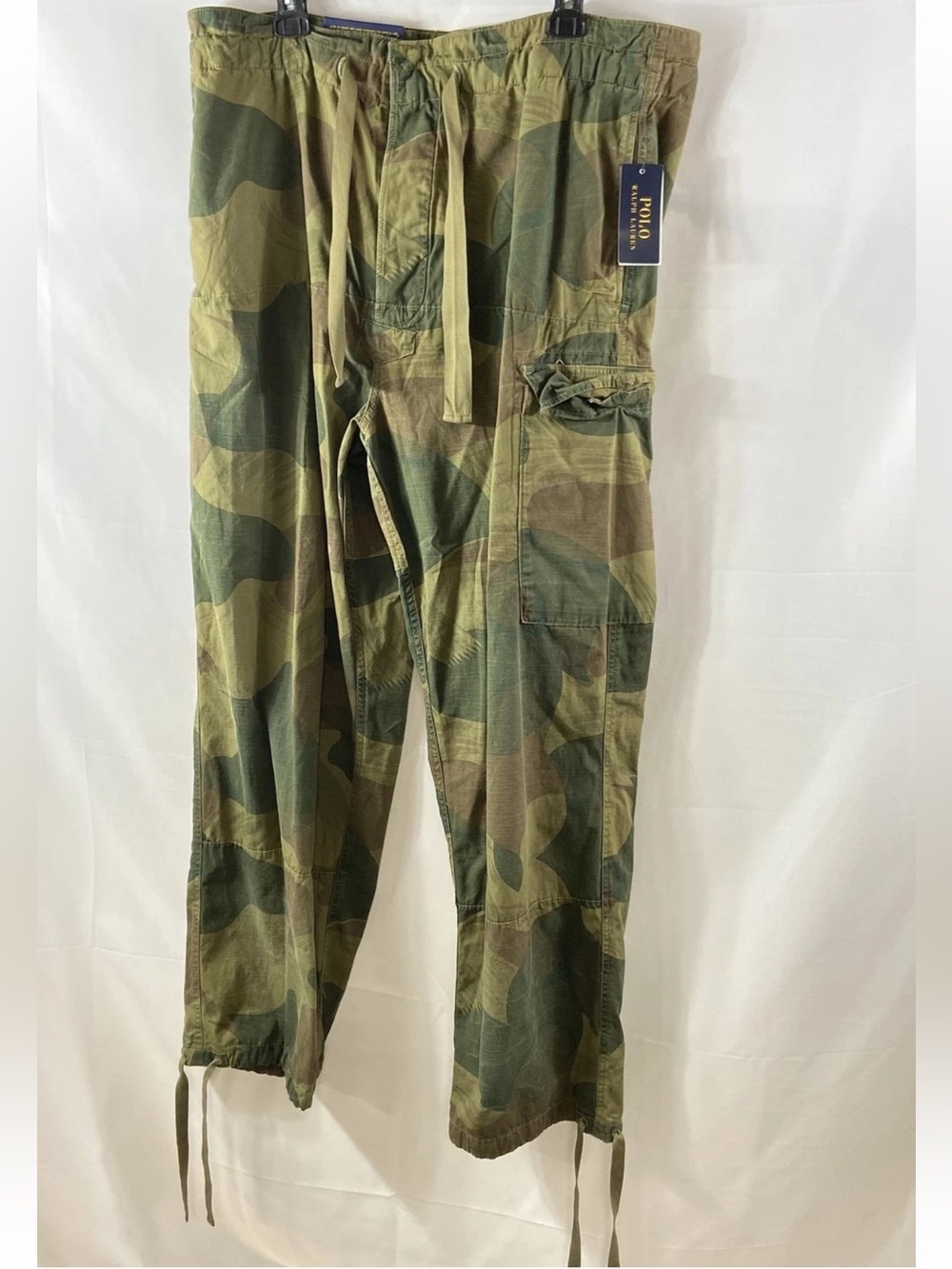 Polo Ralph Lauren Men's Relaxed Fit Green Camouflage Cargo Pants